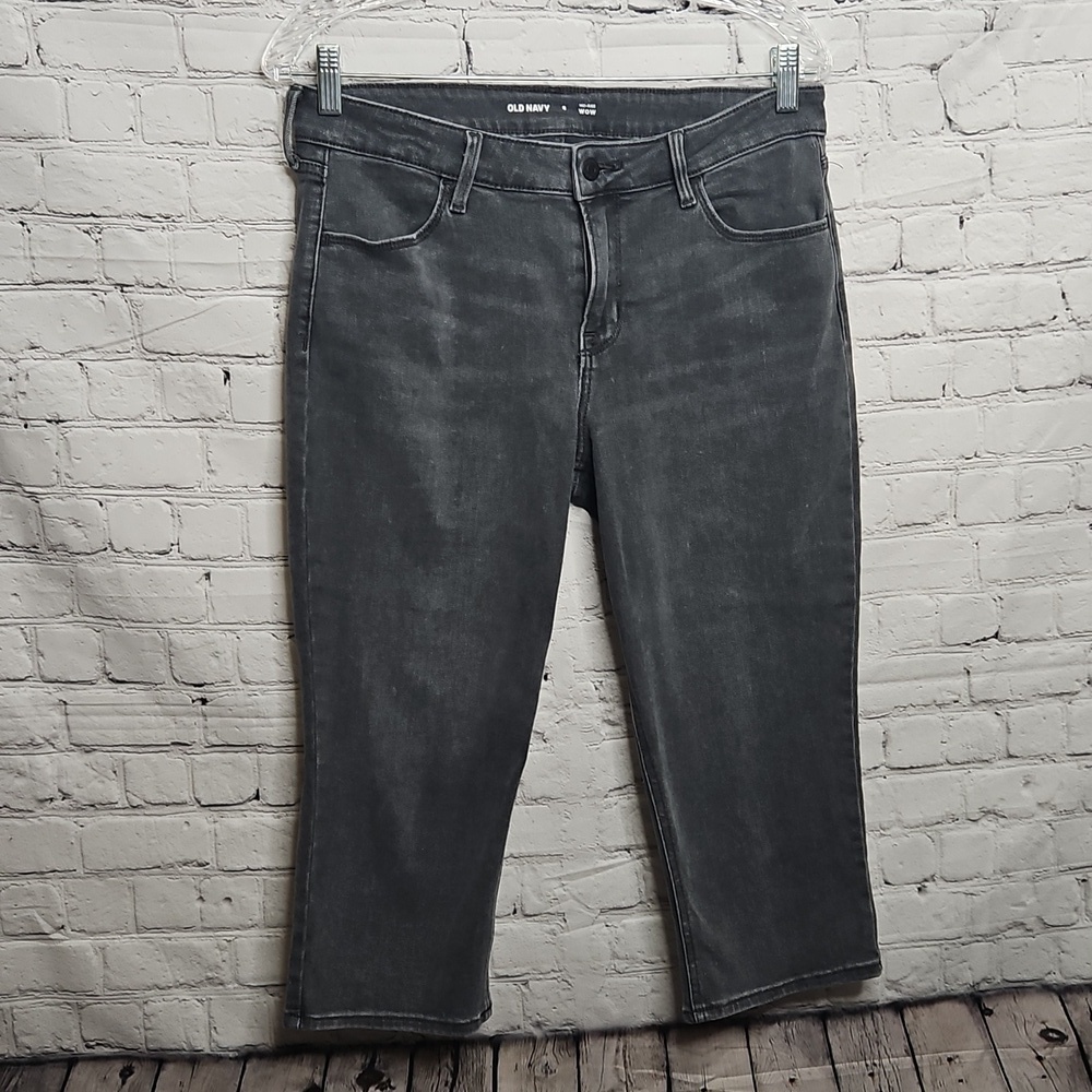 Old Navy Gray Mid-rise WOW Boyfriend (Capri?) Jeans Size 8